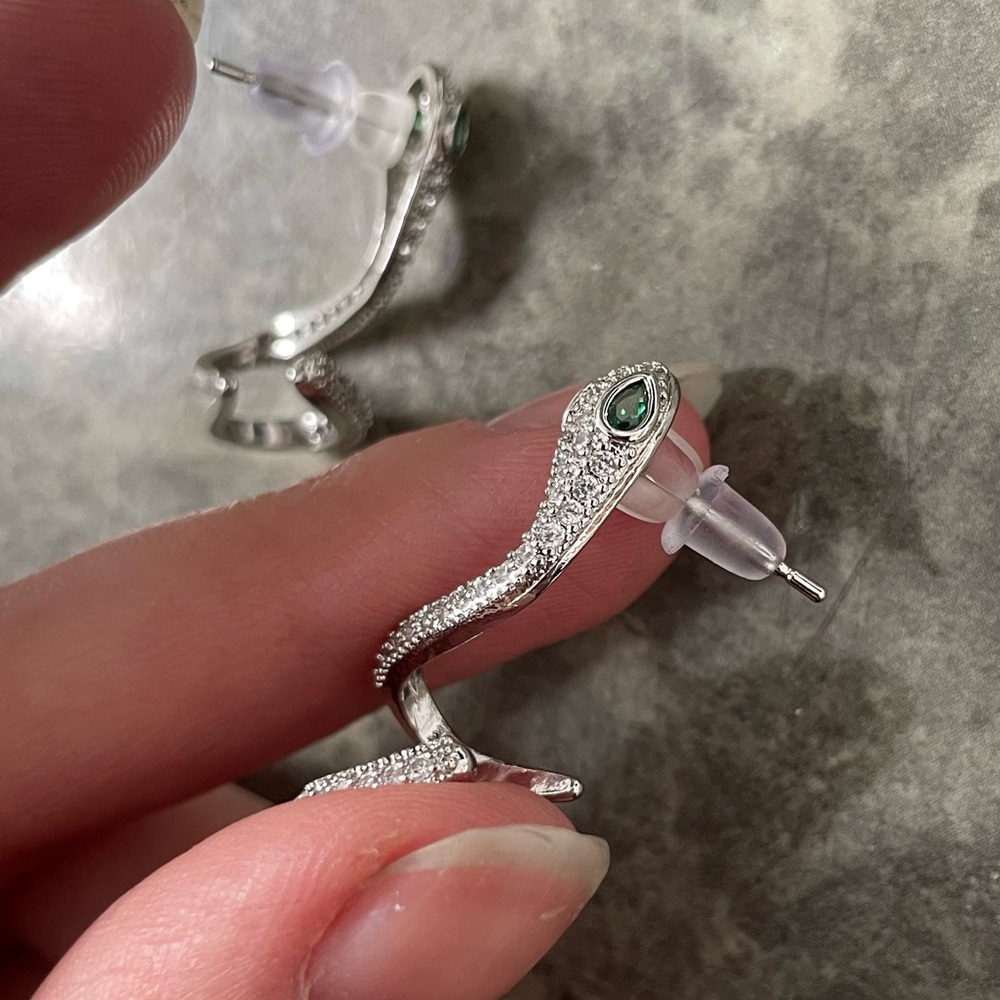 Silver Diamond Snake Ear Cuff Stud Earrings Emerald Eyes - Picture 4 of 10